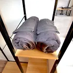 Capstay & Netflix Famars
