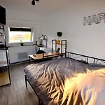 Hotel Cápsula Capstay & Netflix