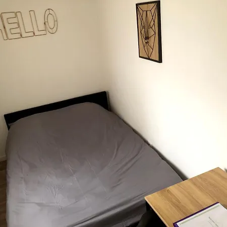 Capstay & Netflix * Famars