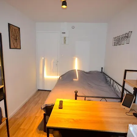 Hôtel capsule Capstay & Netflix *
