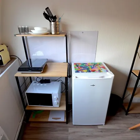 מלון קפסולה Capstay & Netflix *