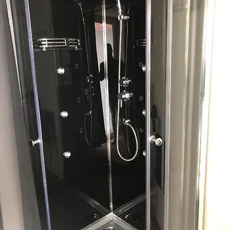 Hotel Cápsula Capstay & Netflix